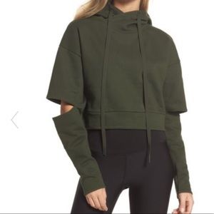 Alo peak cut out long sleeve pullover crop hoodie